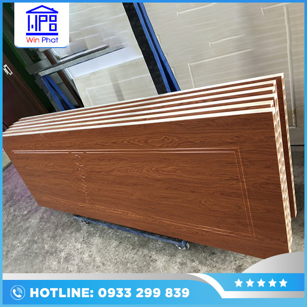 Cửa nhựa lõi thép